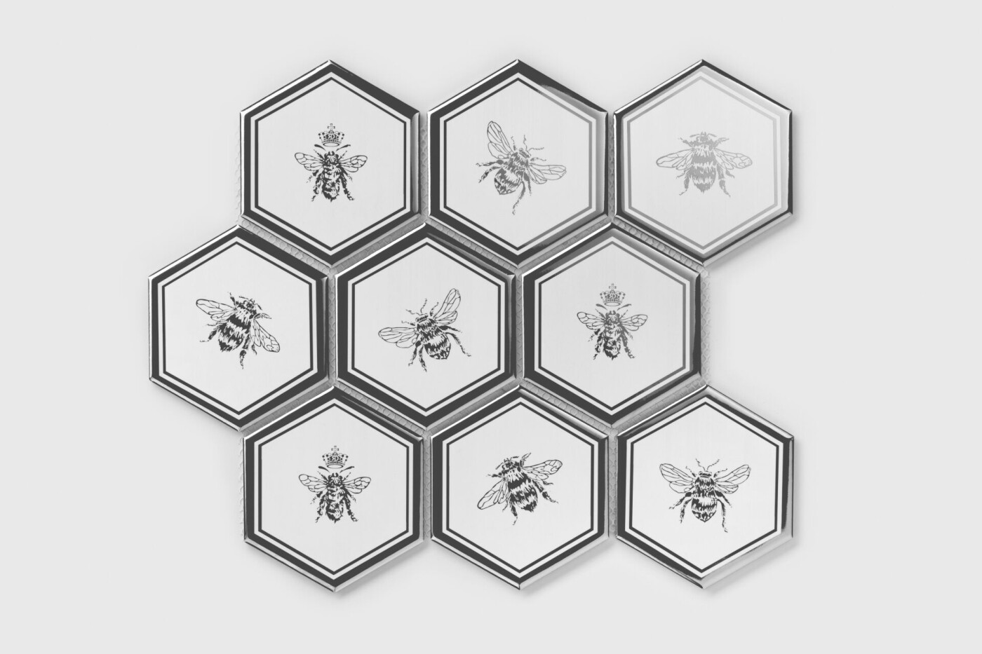 Raw Decor Heksagon XL Queen Bee Silver 25,6x29,5 cm